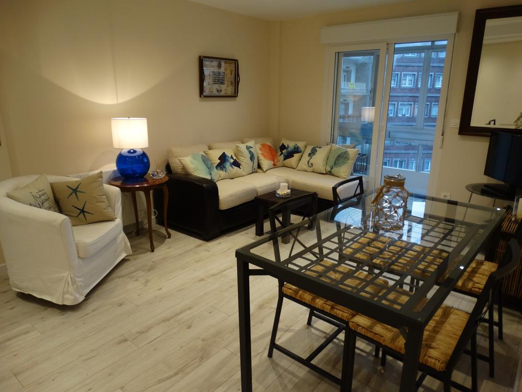 La Casa Del Marino Apartment Aviles Ruang foto